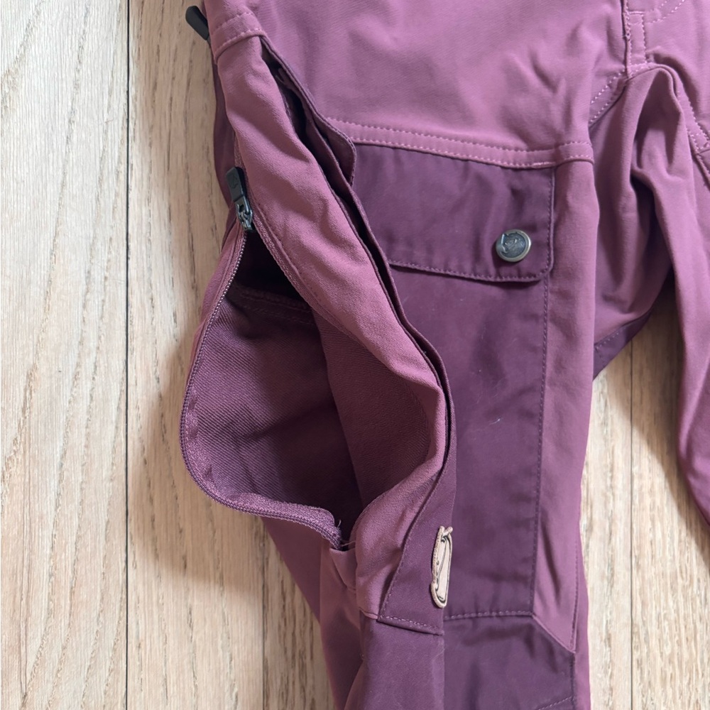 Fjallraven Men's Burgundy Cargo Pants with Zipper Pocket - Picture 5 of 9